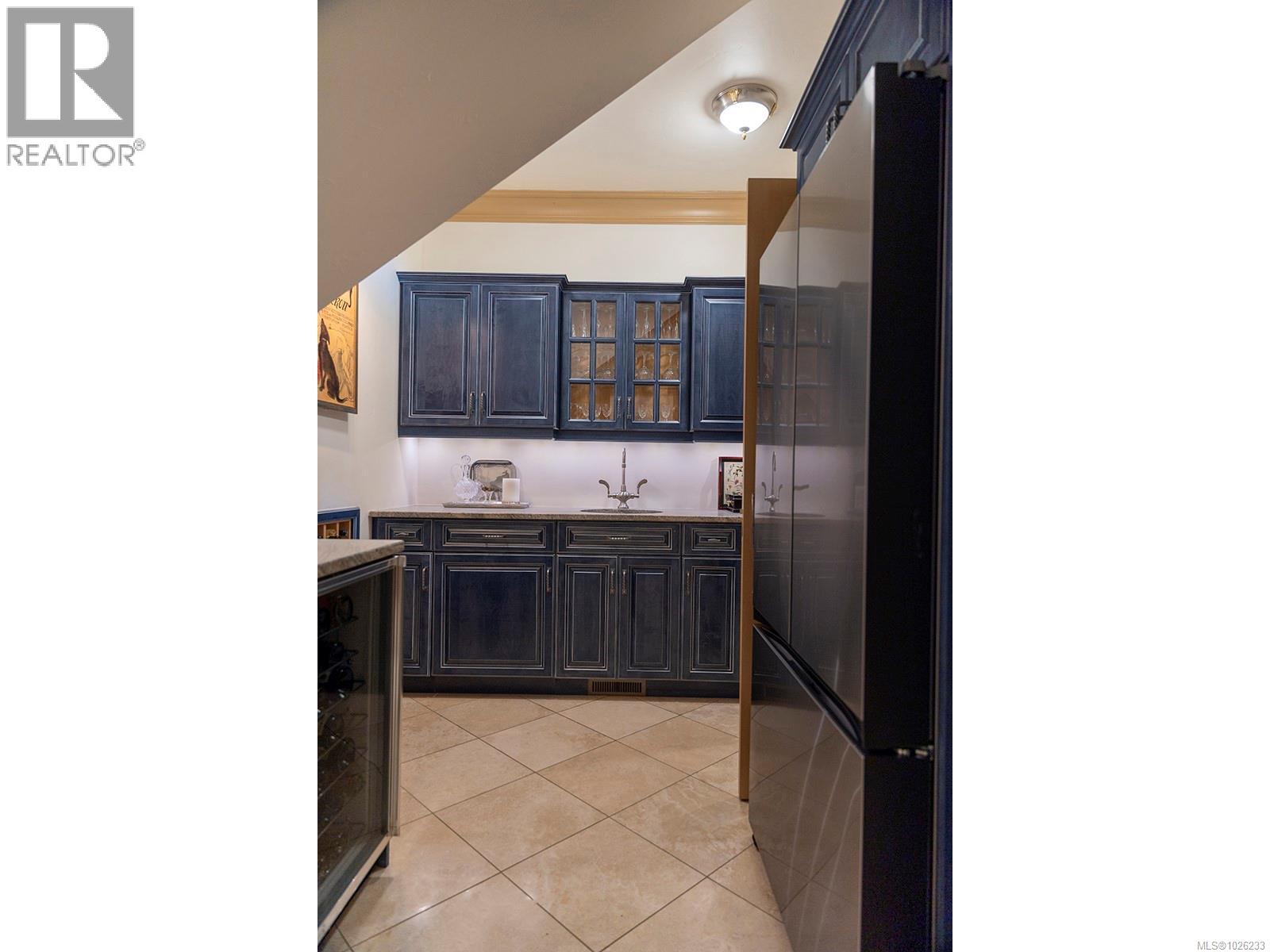  3445 Beach Drive, Oak Bay