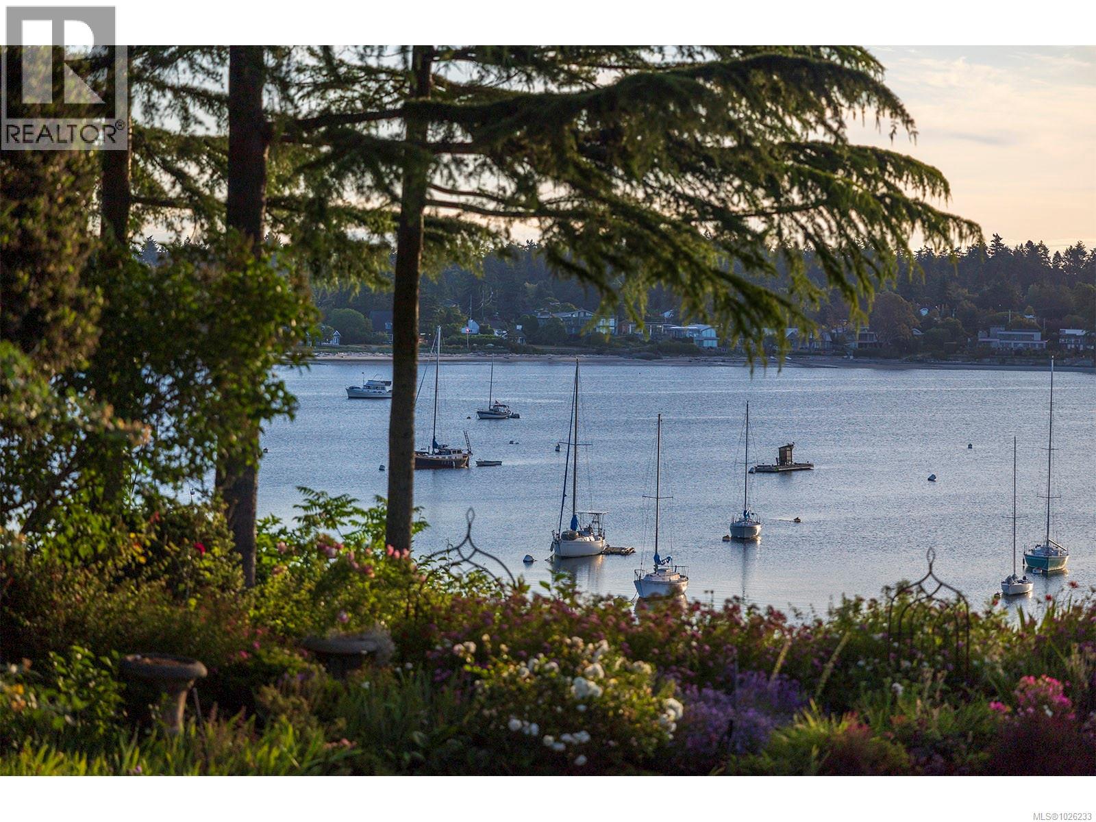  3445 Beach Drive, Oak Bay