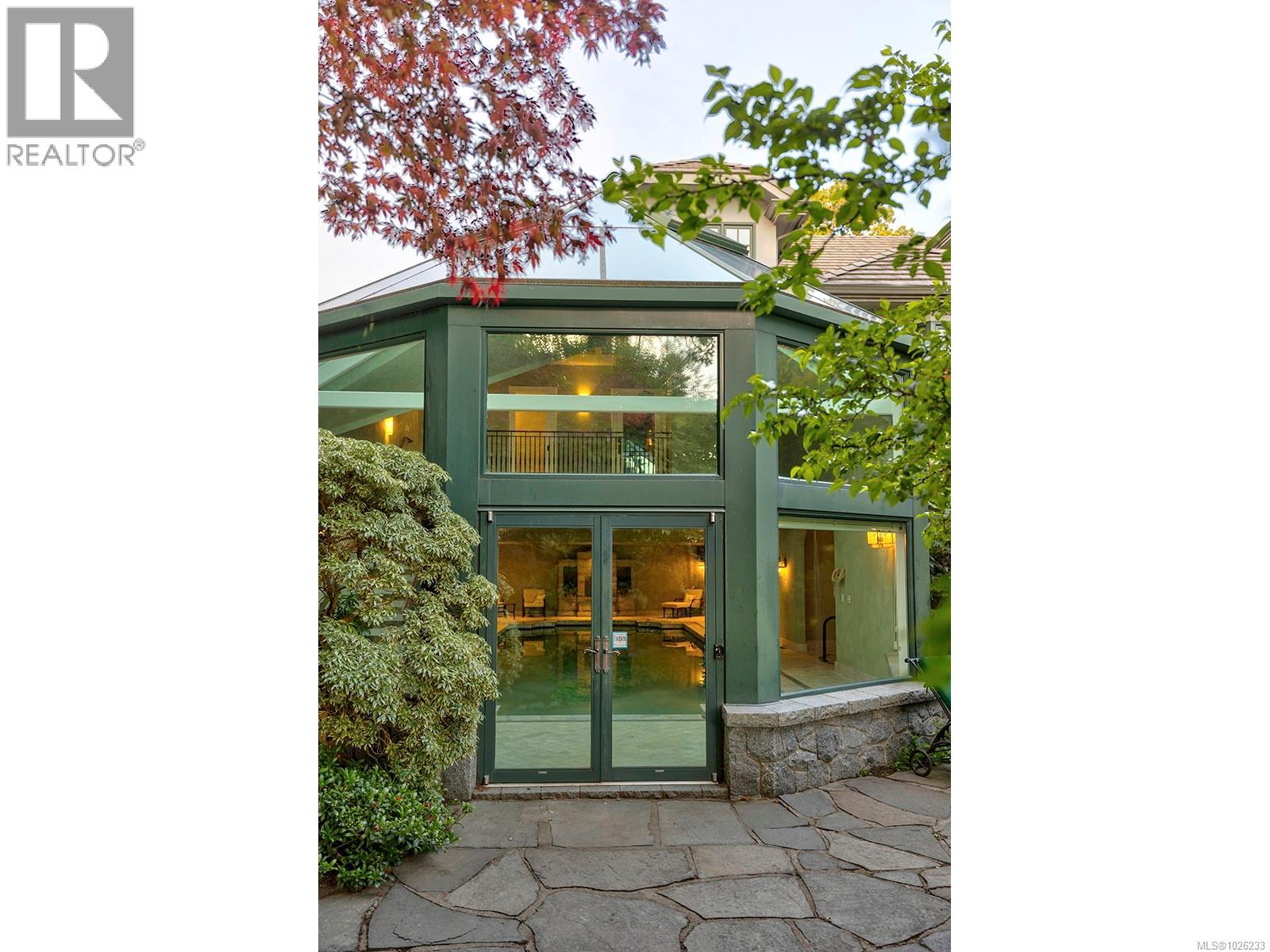  3445 Beach Drive, Oak Bay