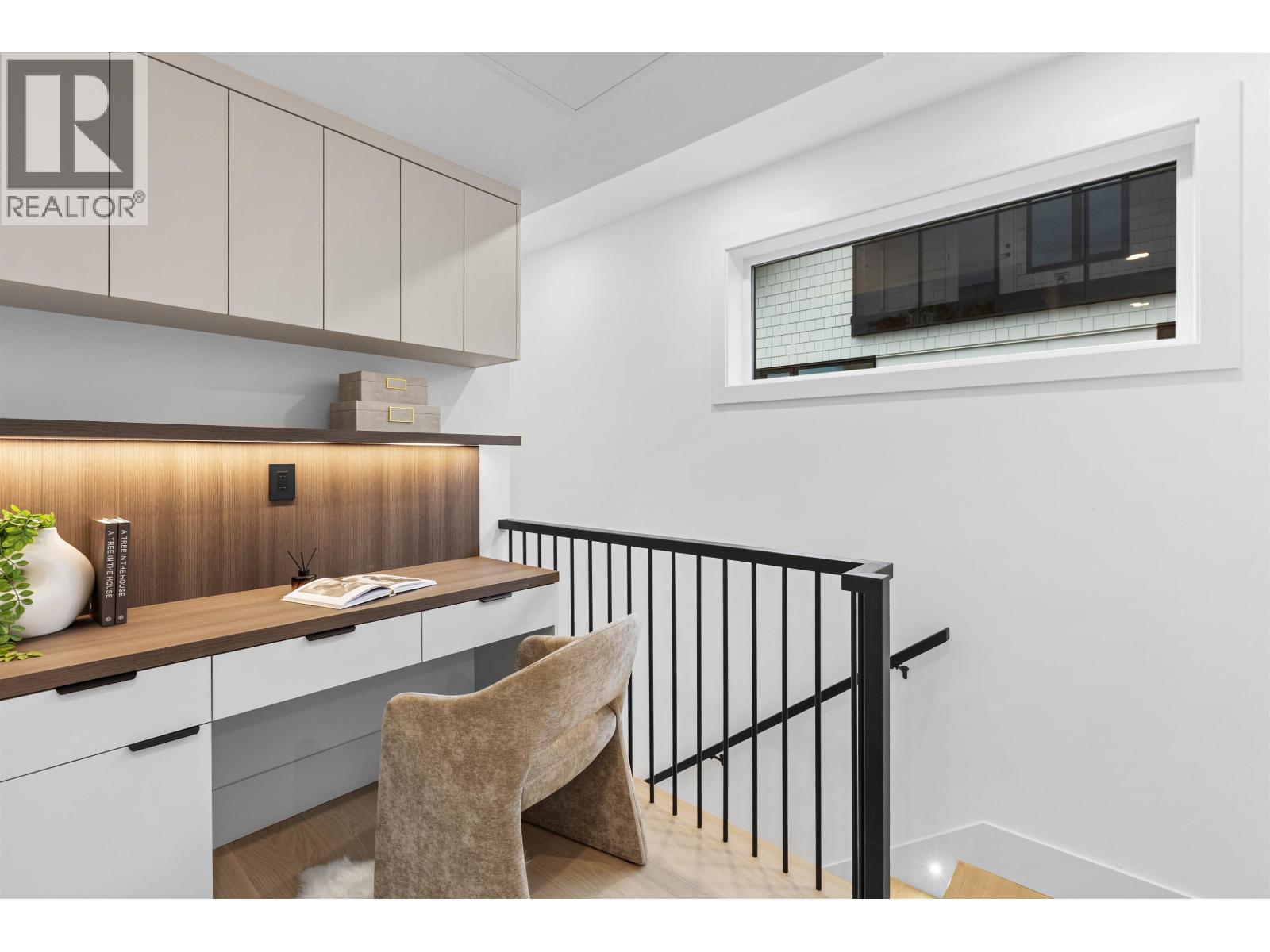 2609 DUNDAS STREET, Vancouver