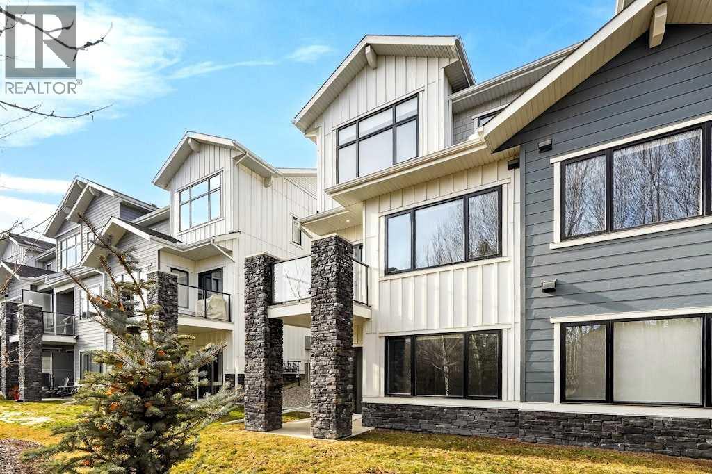 Single Family House for Sale in  Crestridge Common SW Crestmont Calgary 