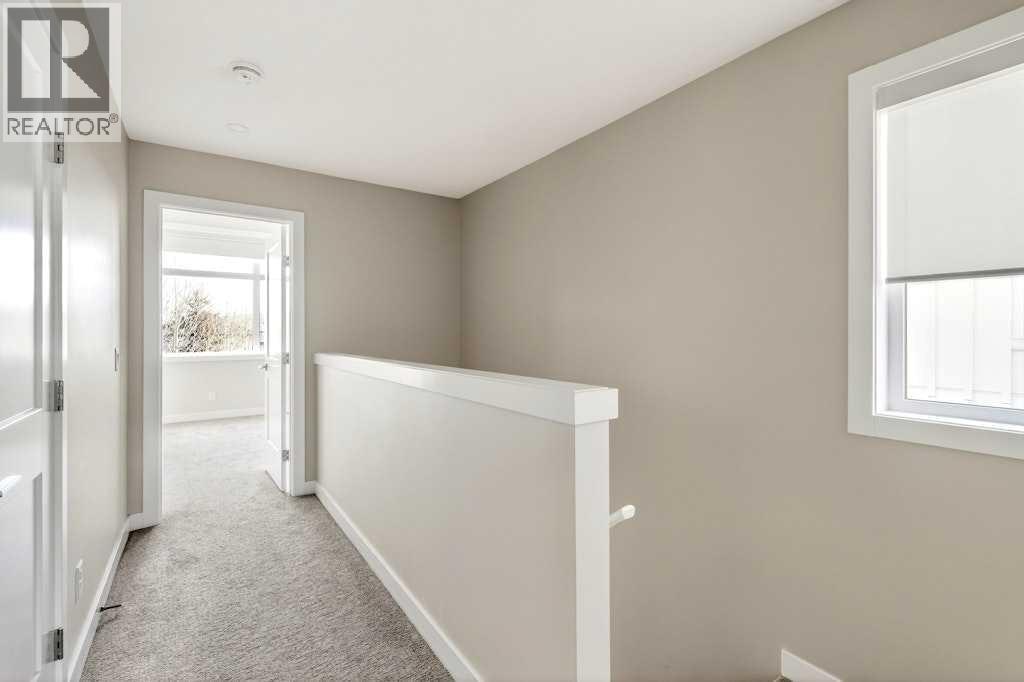 Single Family House for Sale in  Crestridge Common SW Crestmont Calgary 