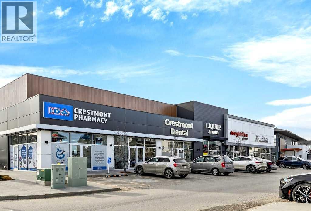 Single Family House for Sale in  Crestridge Common SW Crestmont Calgary 