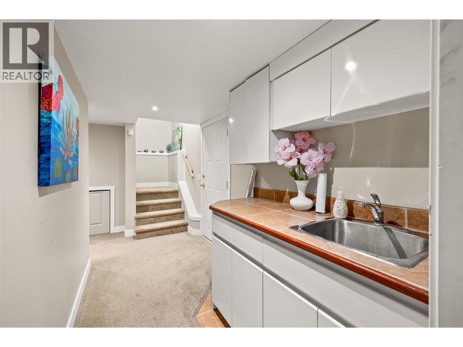 674 Muir Road, Kelowna