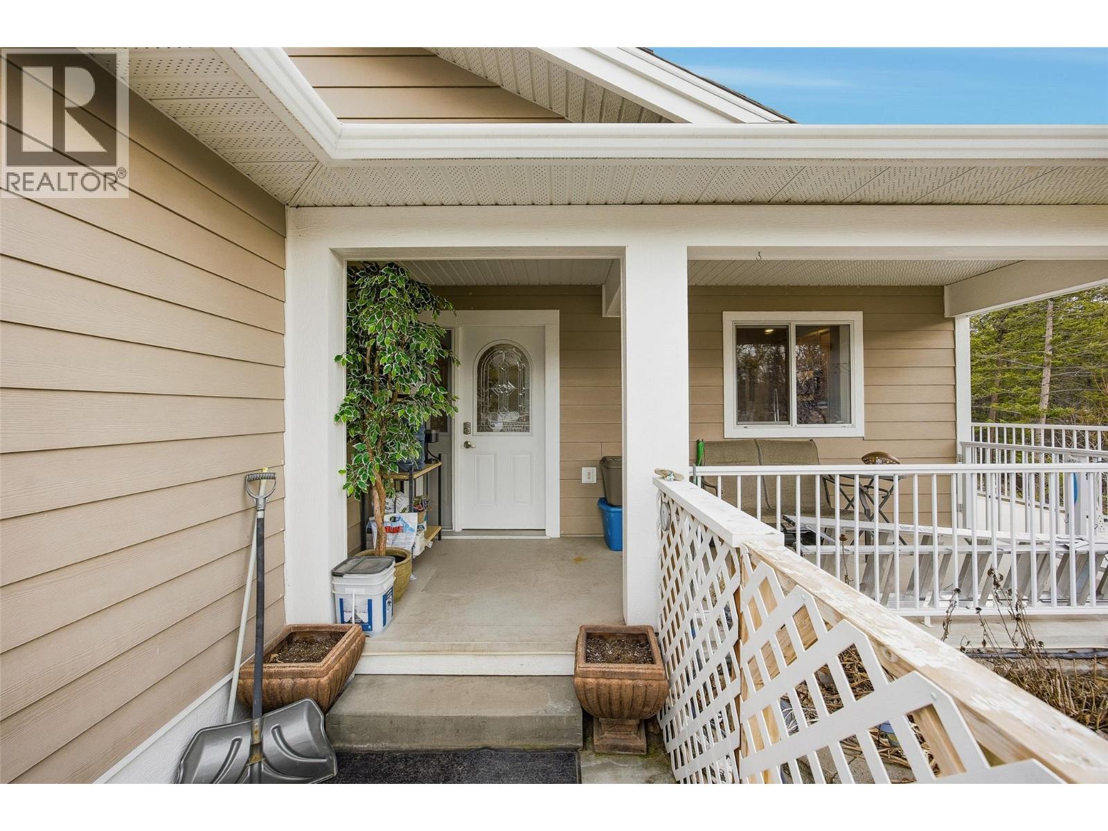 674 Muir Road, Kelowna