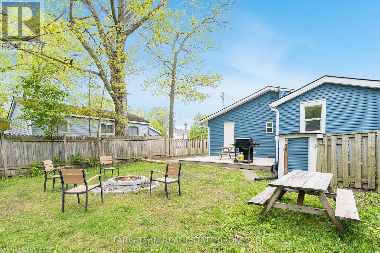 113 RIVER ROAD E - 24