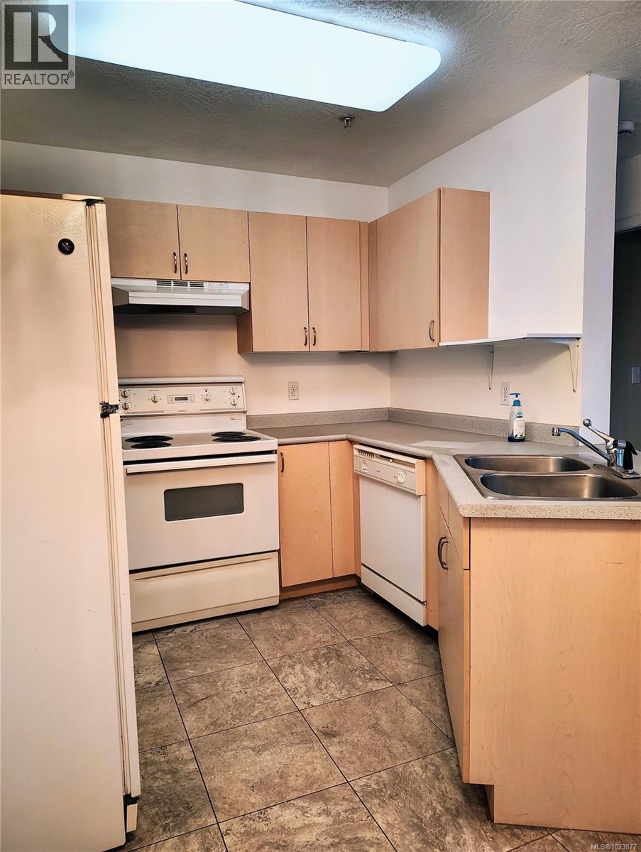 #409 3855 11th Ave - 5