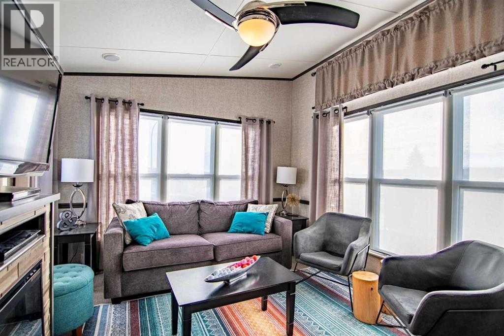 25054 South Pine Lake Road, Rural Red Deer County