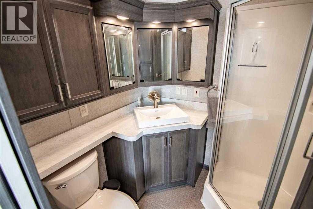 25054 South Pine Lake Road, Rural Red Deer County