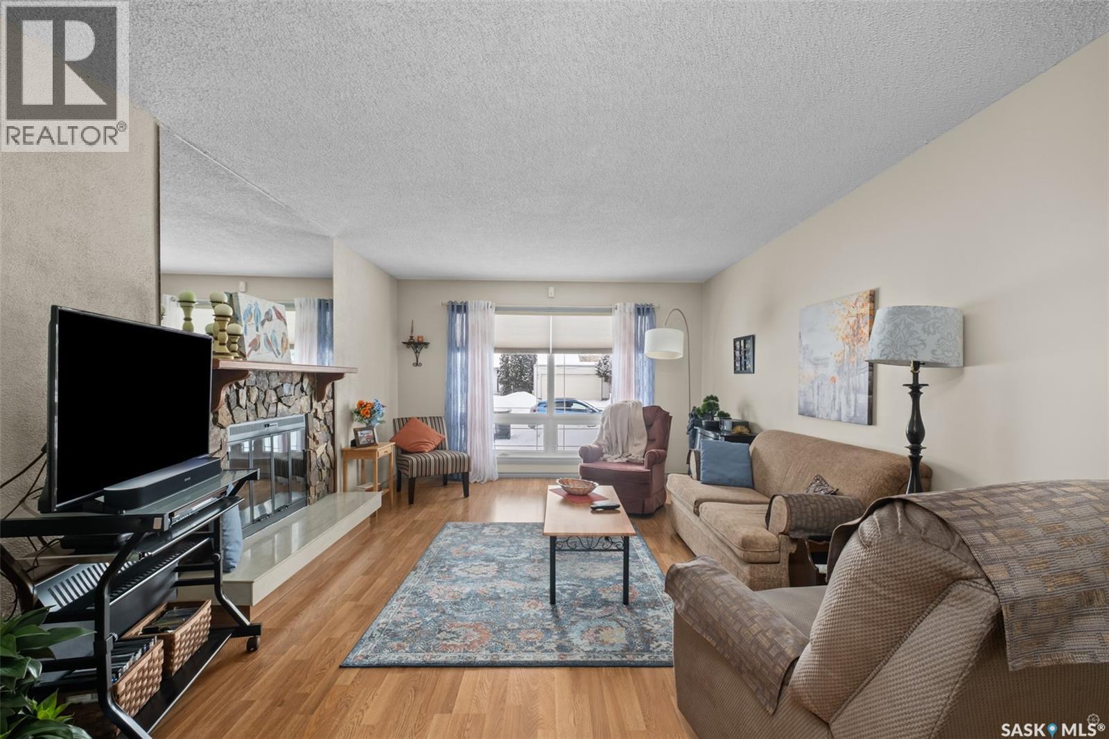 1028 Woodman CRESCENT - Photo 3 of 35, Prince Albert, Saskatchewan