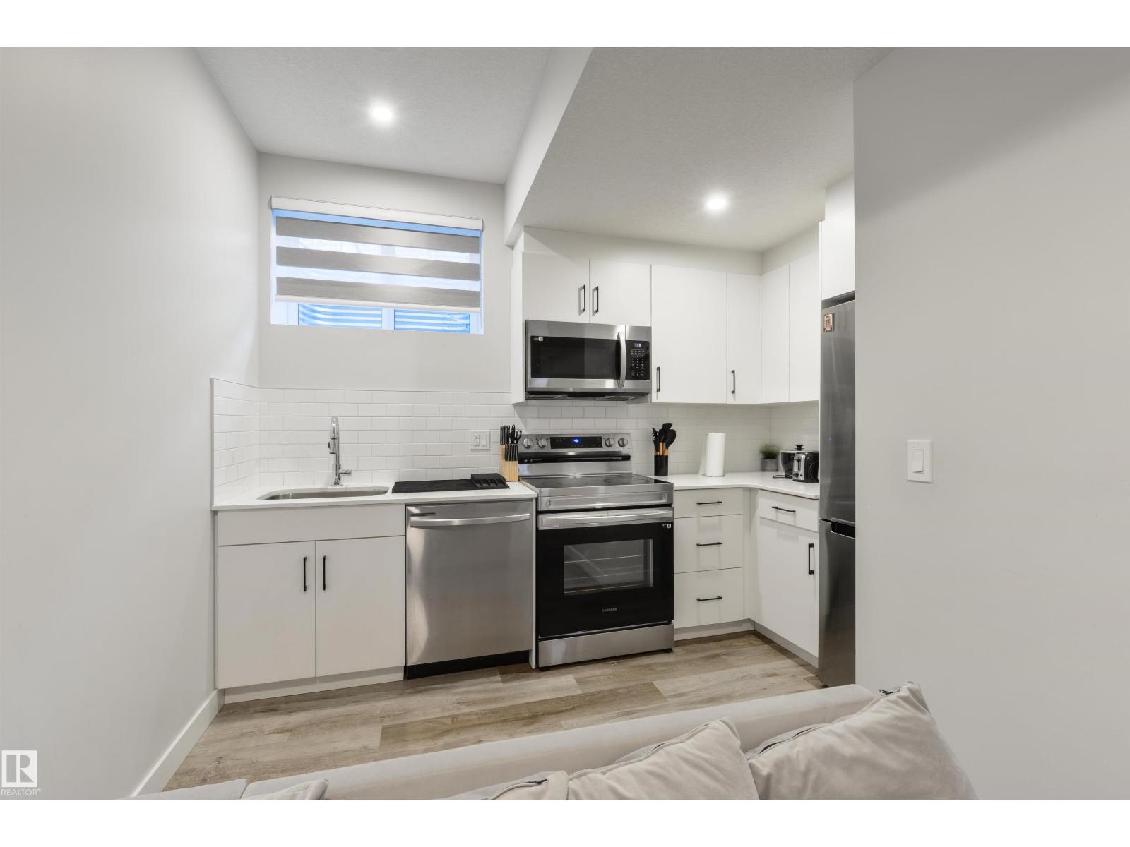 8311 & 8313 76 AV NW, Edmonton