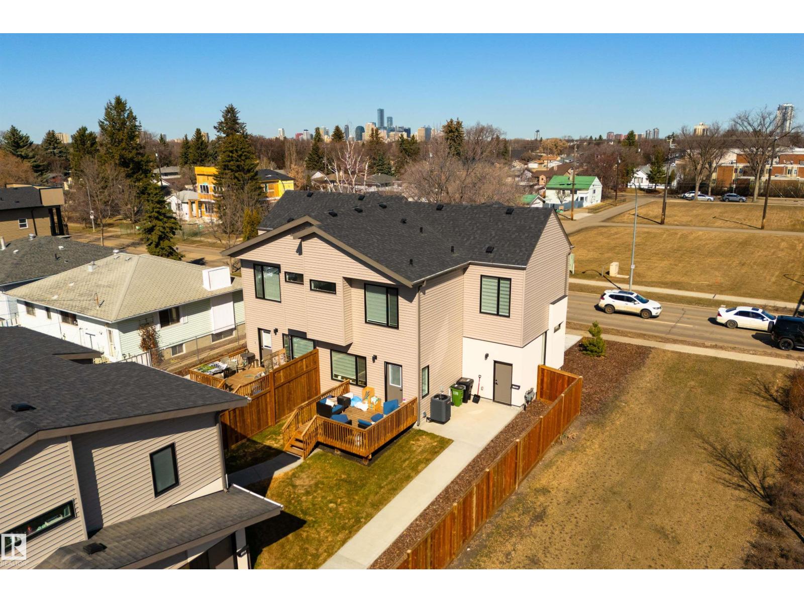 8311 & 8313 76 AV NW, Edmonton