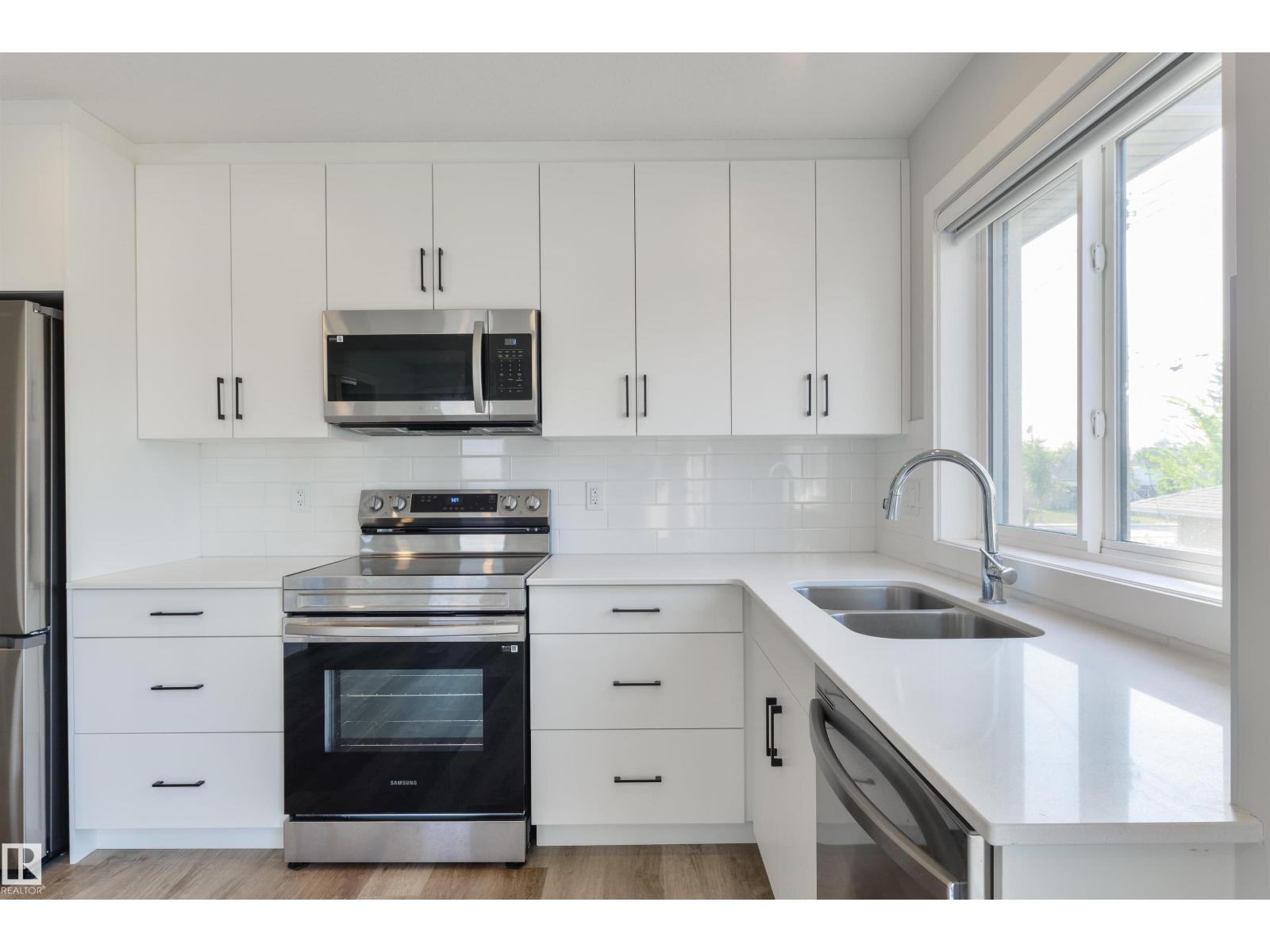 8311 & 8313 76 AV NW, Edmonton