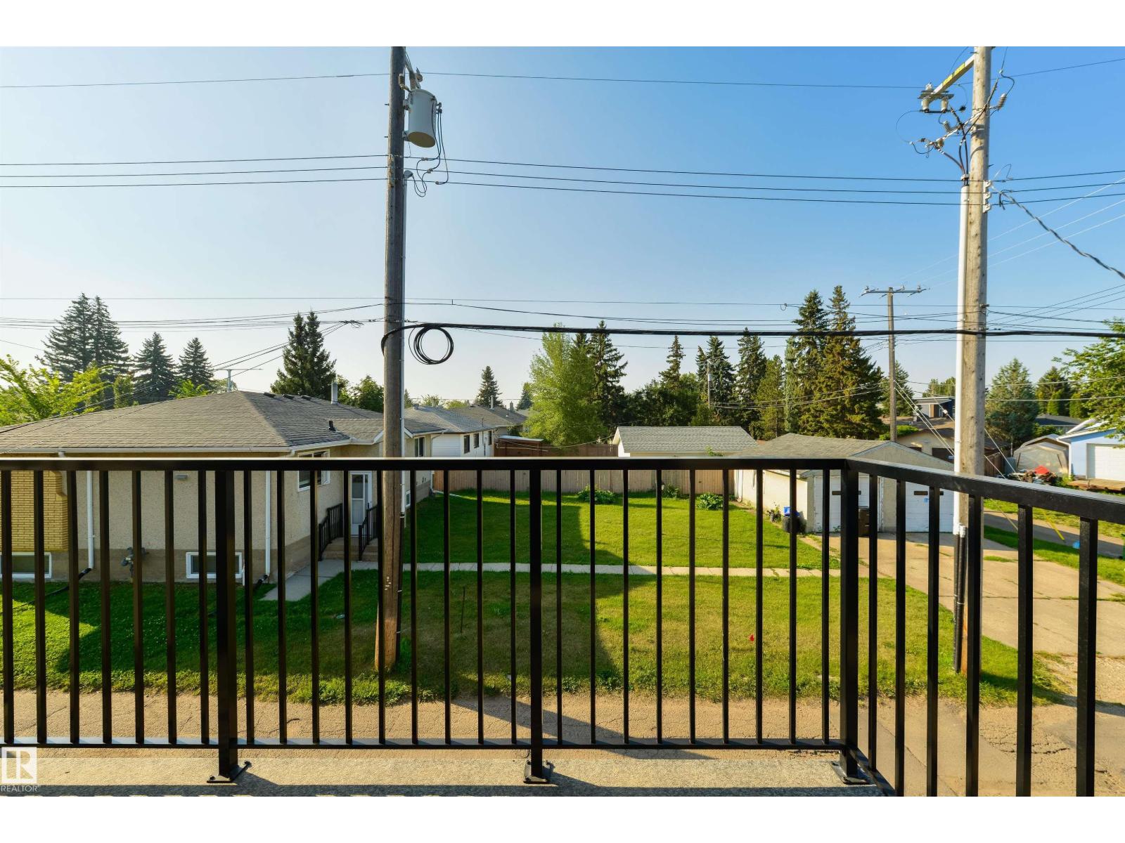 8311 & 8313 76 AV NW, Edmonton