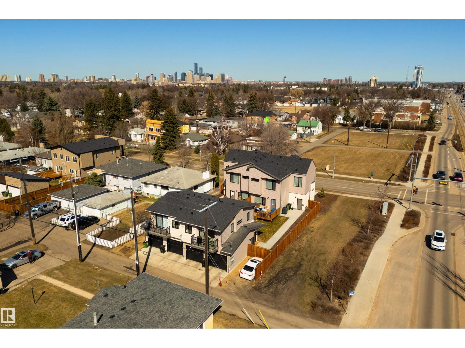 8311 & 8313 76 AV NW, Edmonton