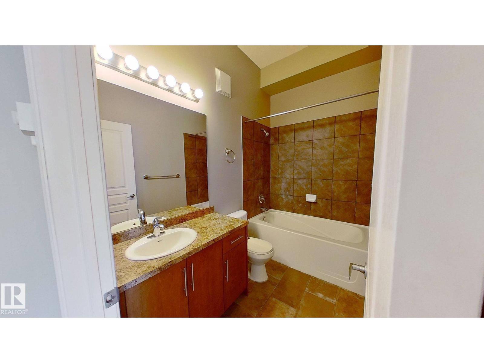#215 10531 117 ST NW - 7