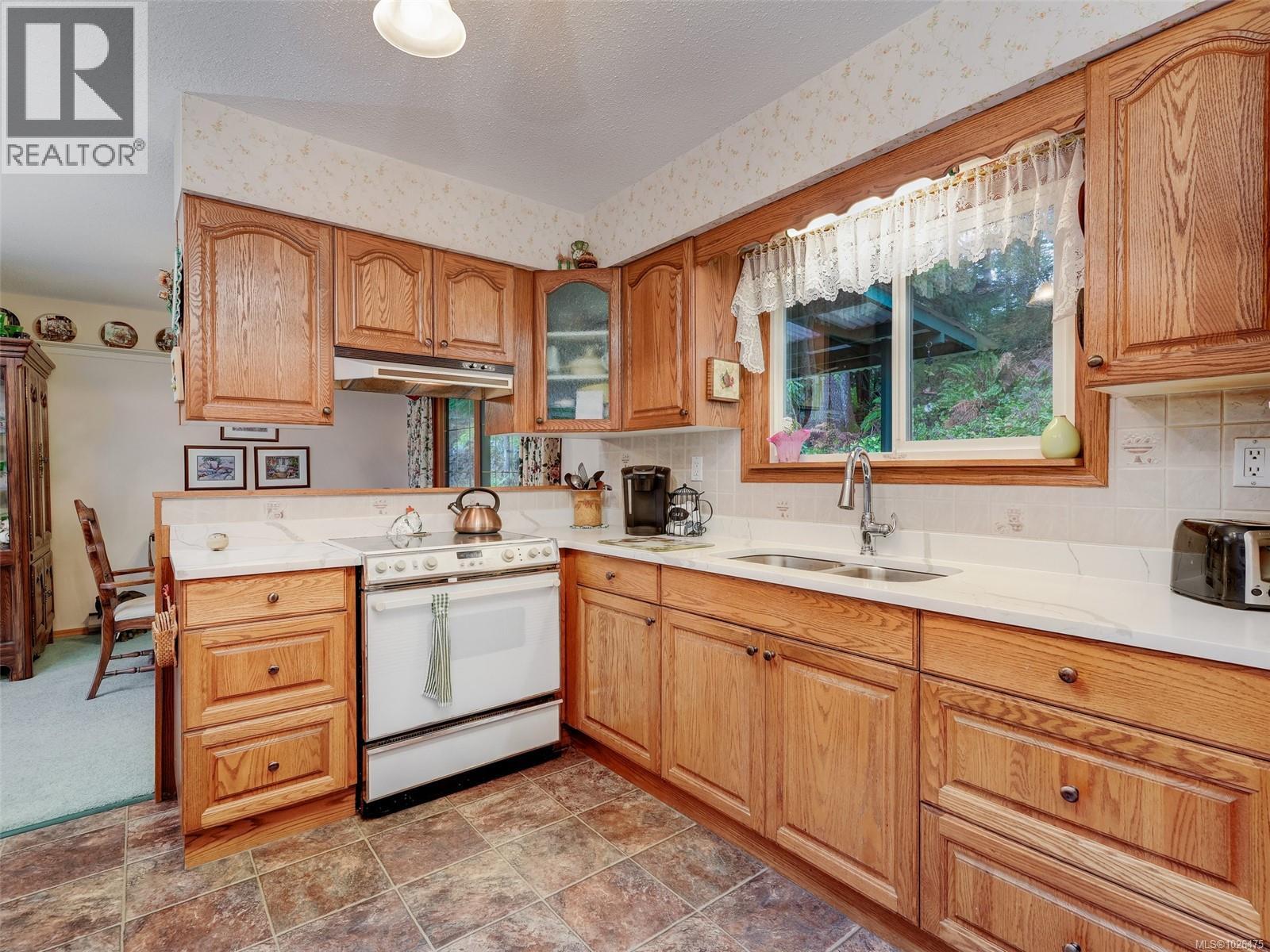 2324 French Rd N, Sooke