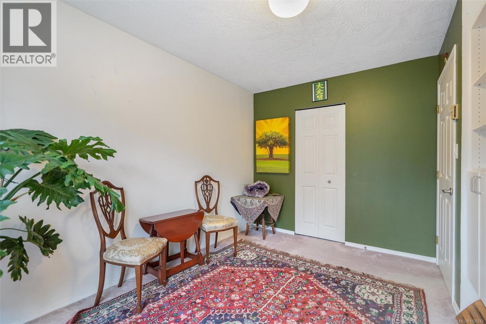 8 909 Admirals Rd, Esquimalt