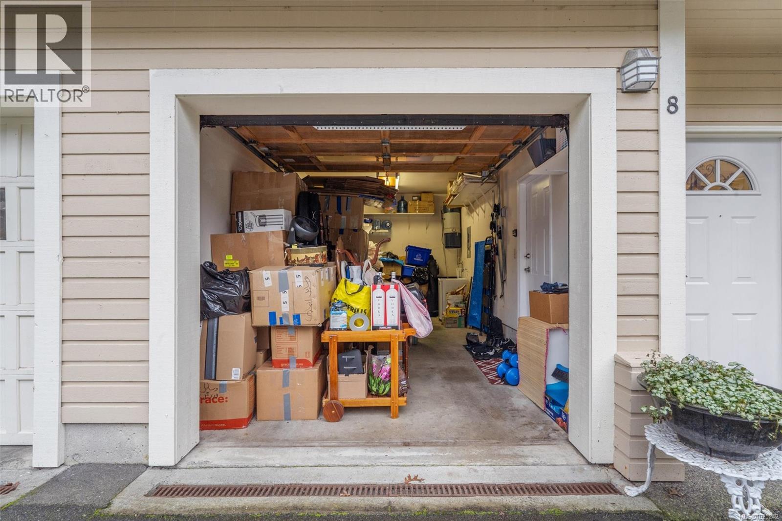 8 909 Admirals Rd, Esquimalt