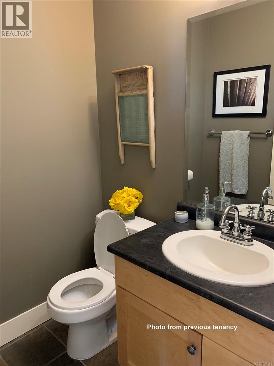 591 Sarum Rise Way, Nanaimo