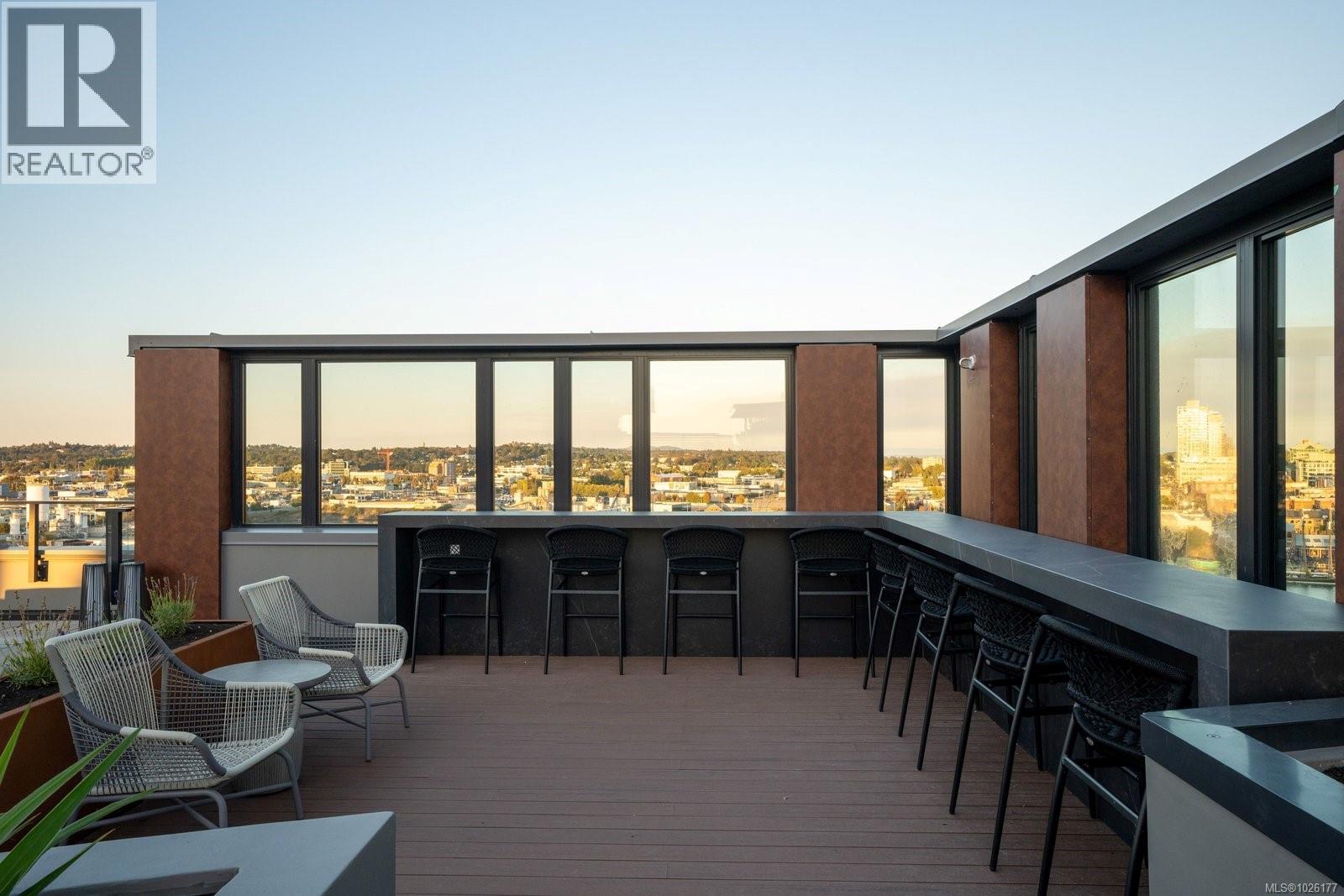 801 369 Tyee Road, Victoria