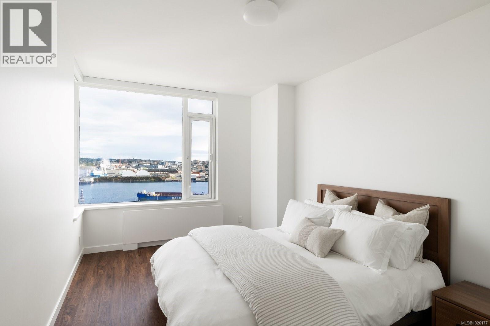 801 369 Tyee Road, Victoria