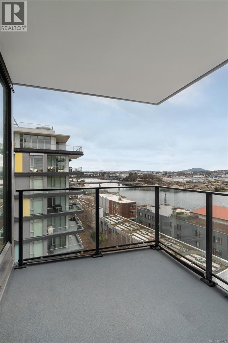 801 369 Tyee Road, Victoria