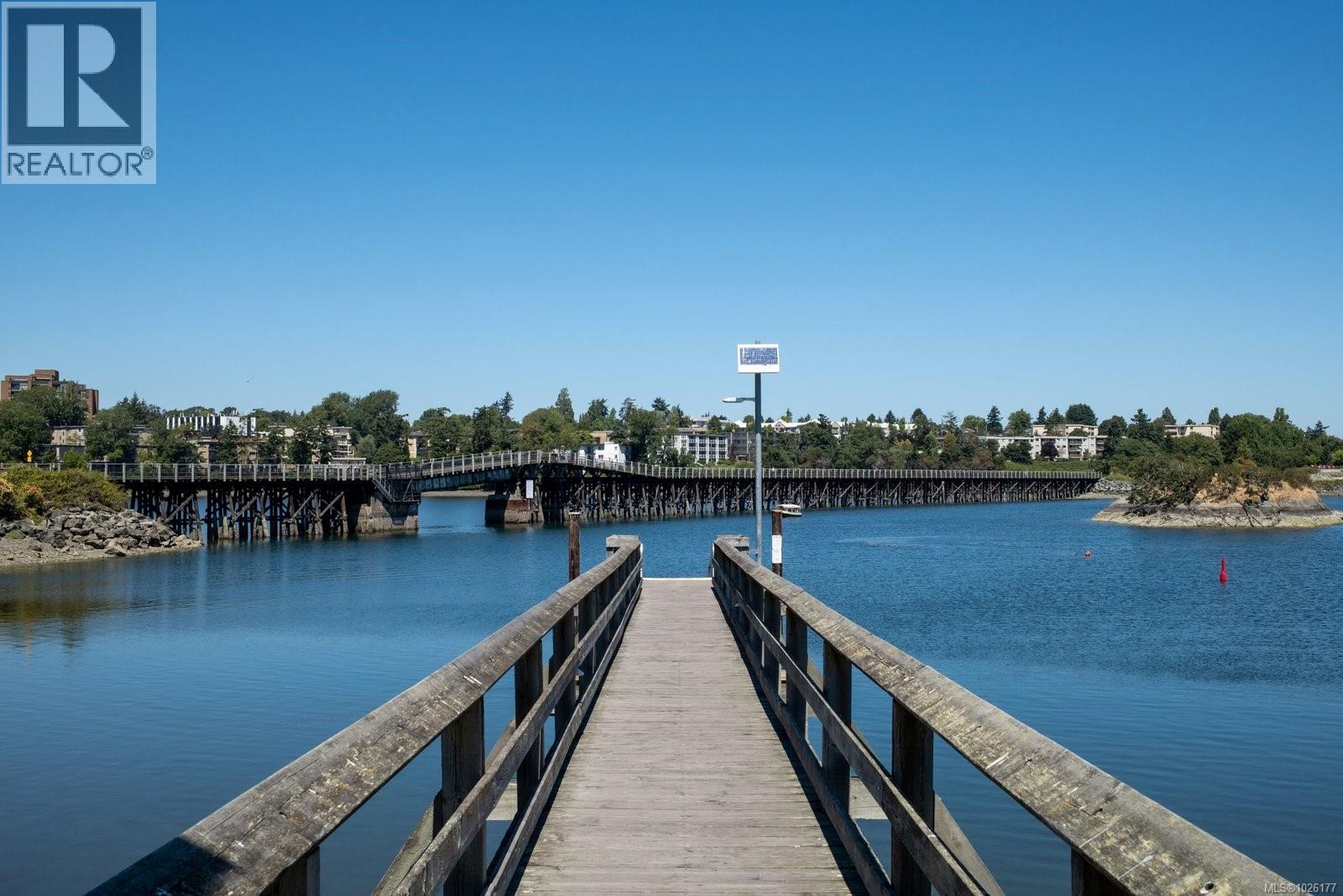 801 369 Tyee Road, Victoria