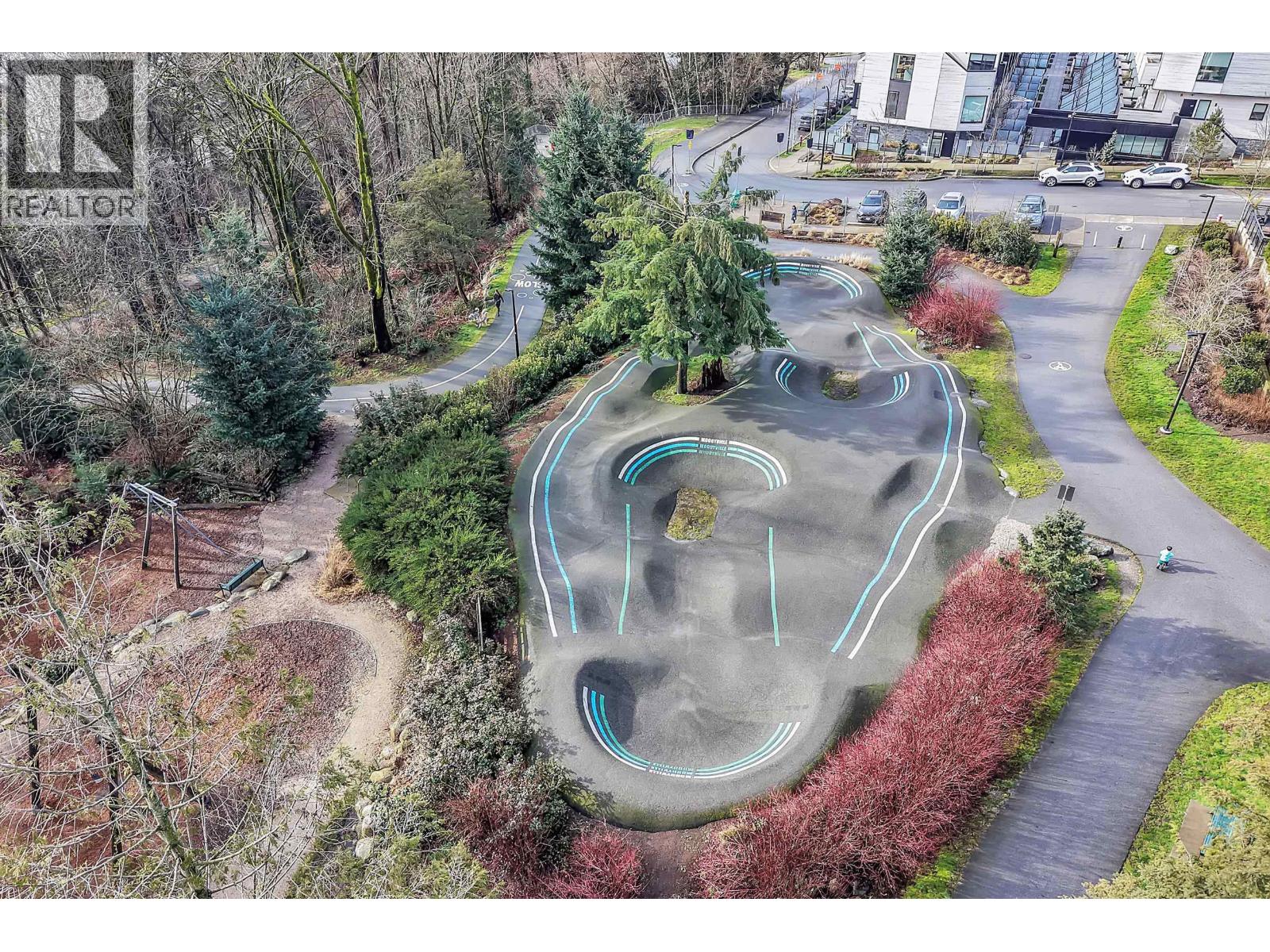 205 733 E 3RD STREET, North Vancouver