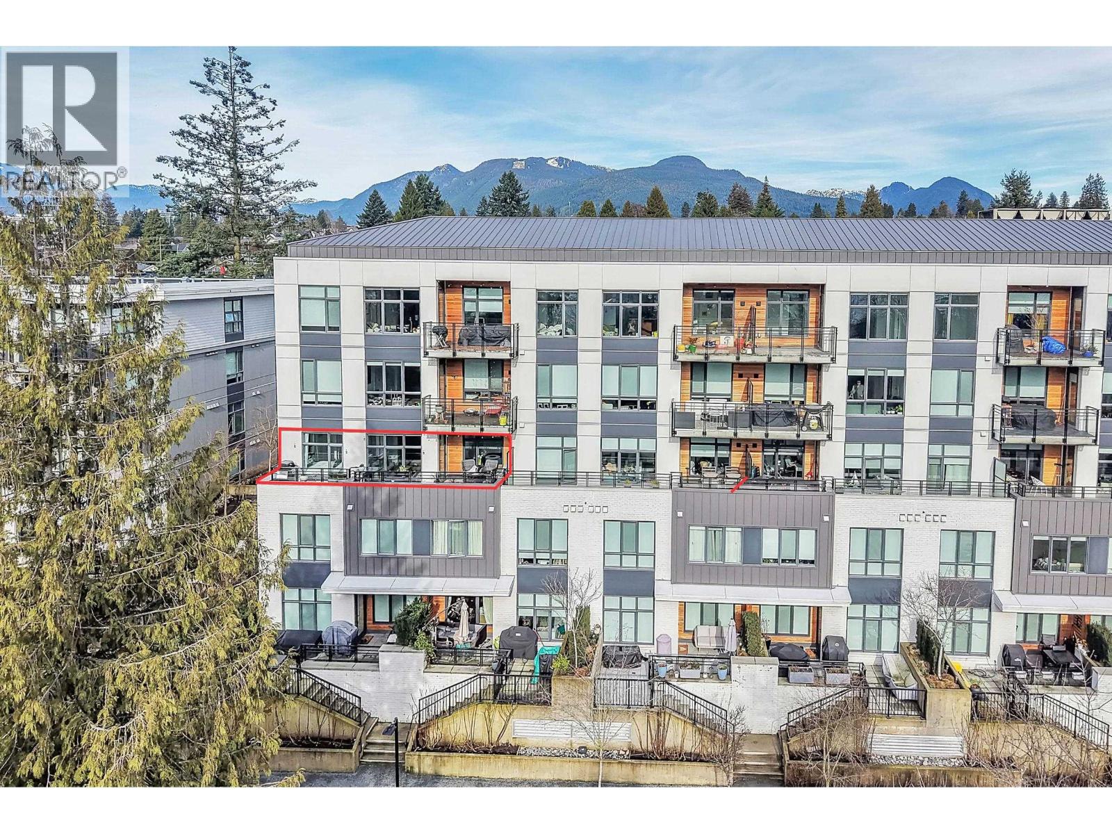 205 733 E 3RD STREET, North Vancouver