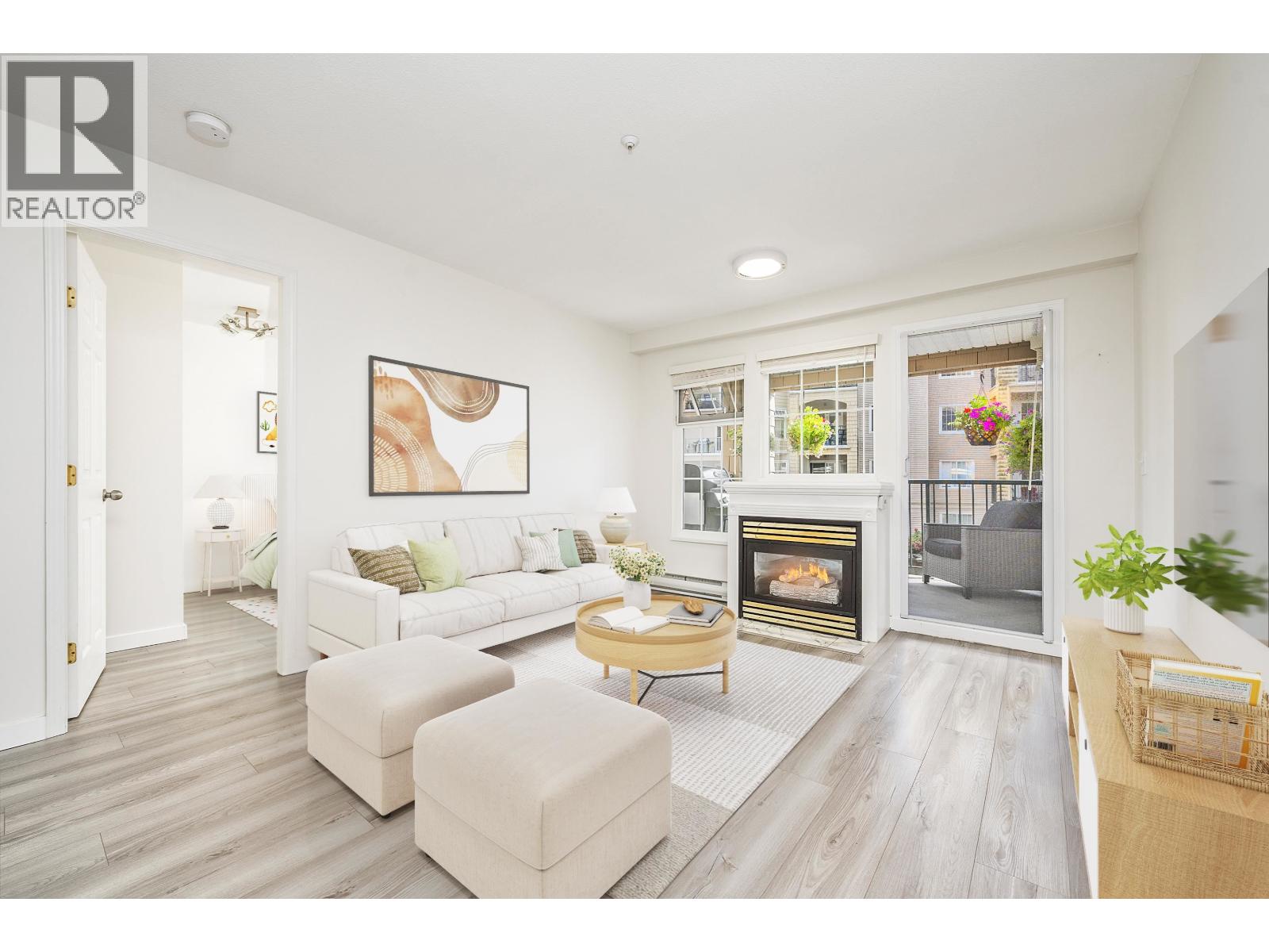 205 5518 14TH AVENUE