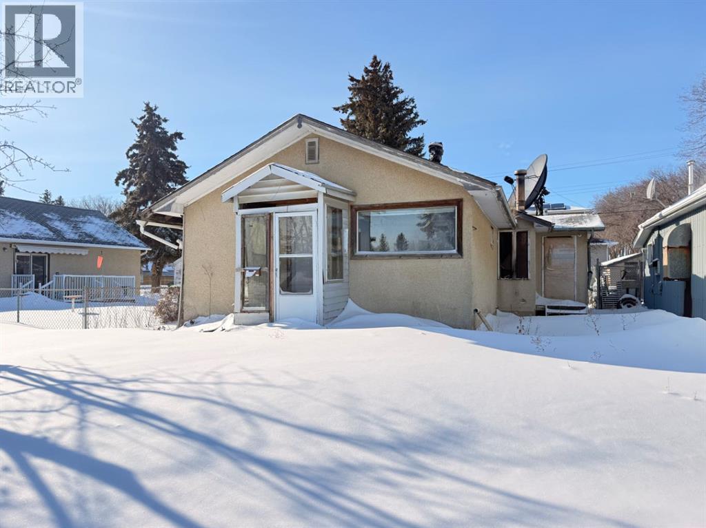 5514 50 AVENUE - 1