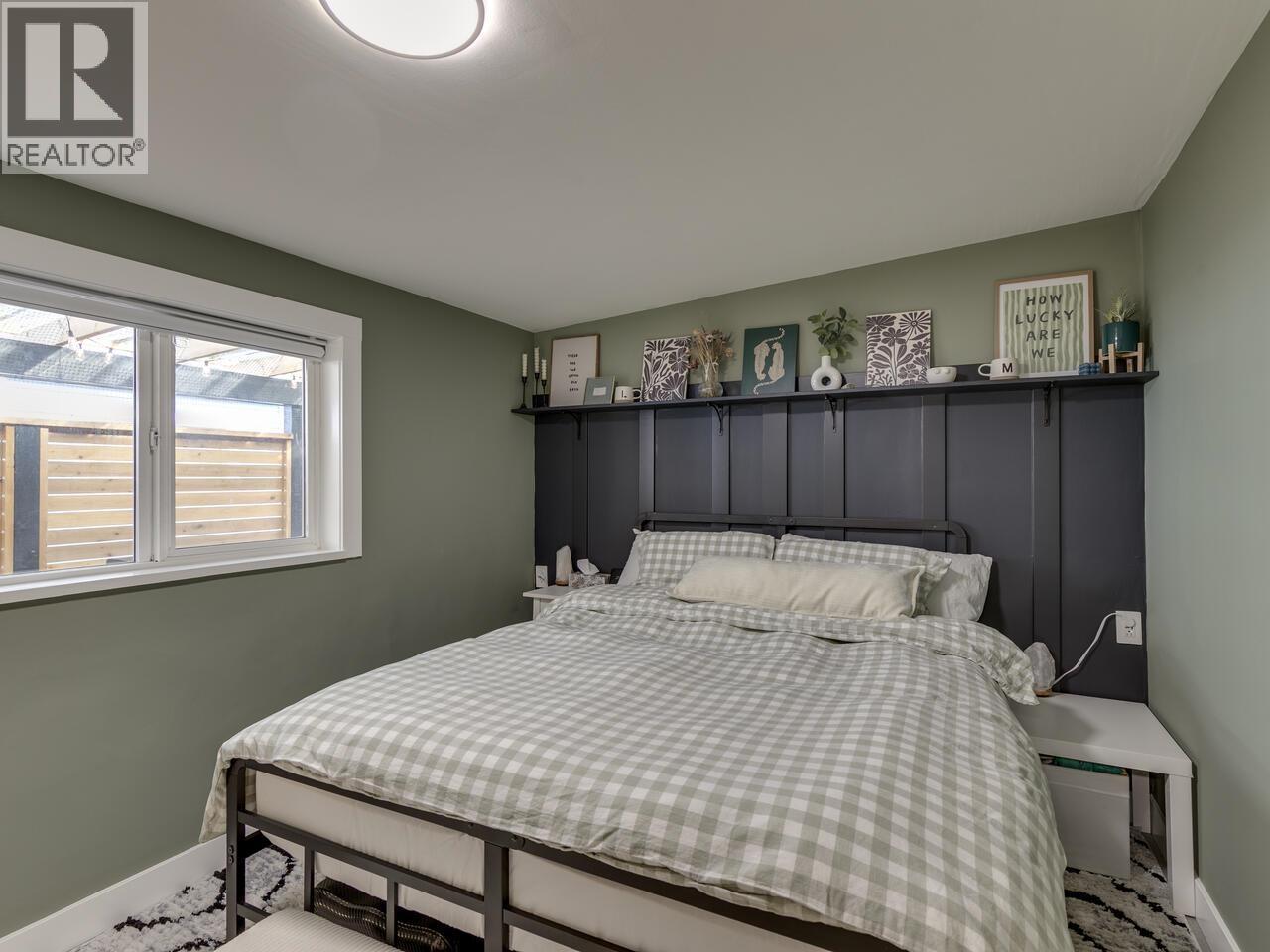 4 39768 GOVERNMENT ROAD, Squamish