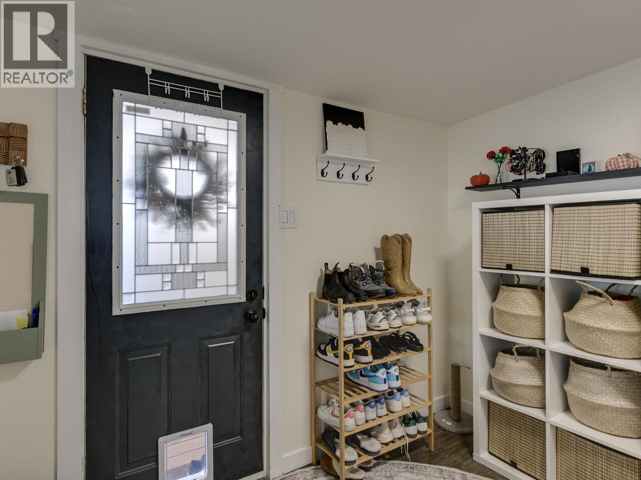 4 39768 GOVERNMENT ROAD, Squamish