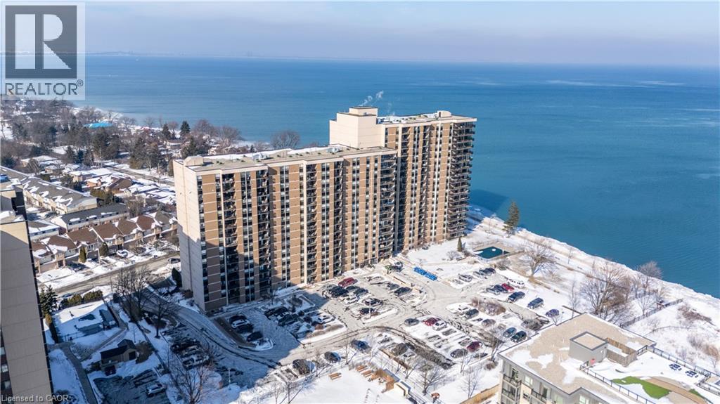 500 GREEN Unit 1218 photo 3