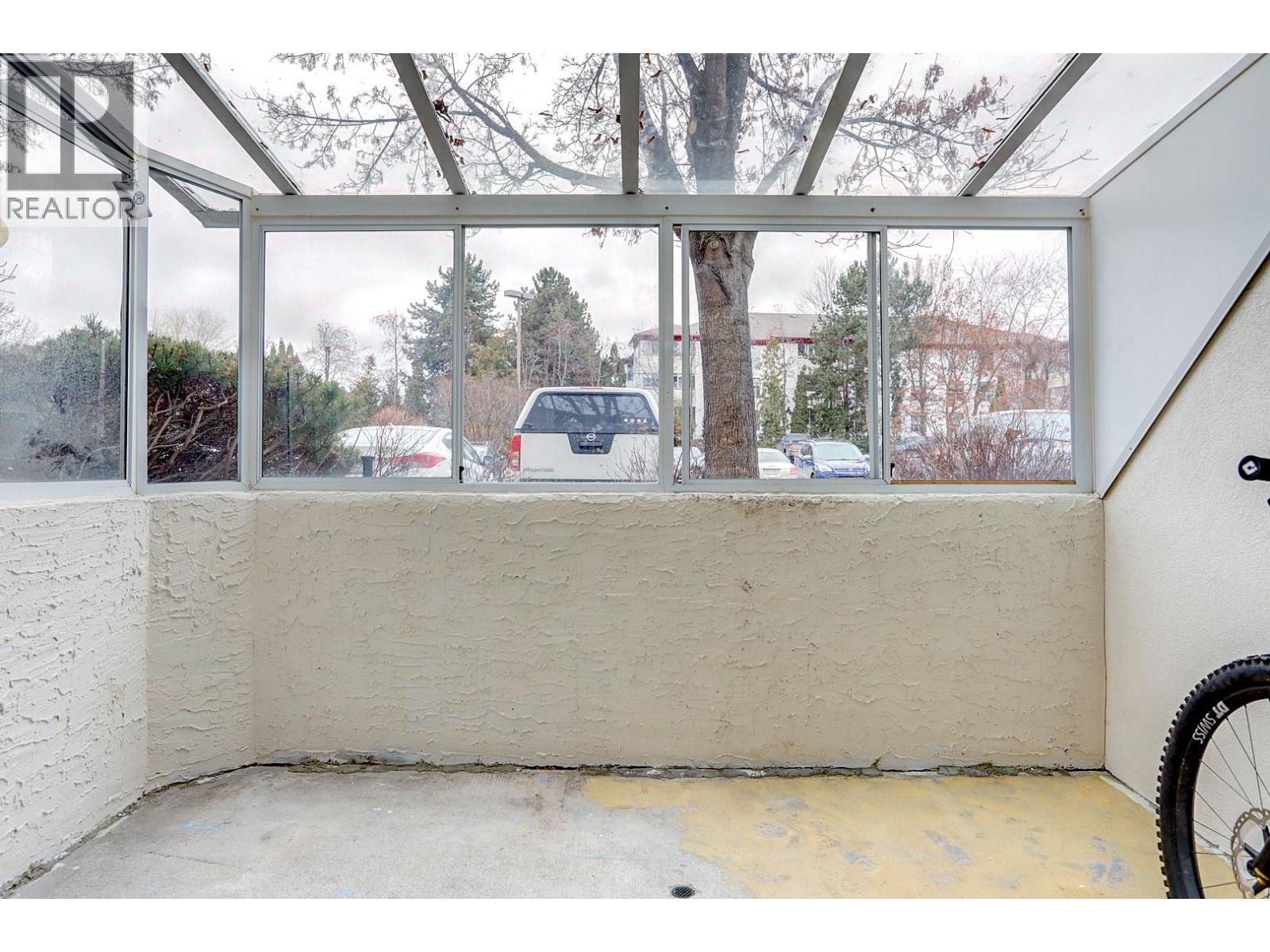 669 Houghton Road Unit# 104, Kelowna