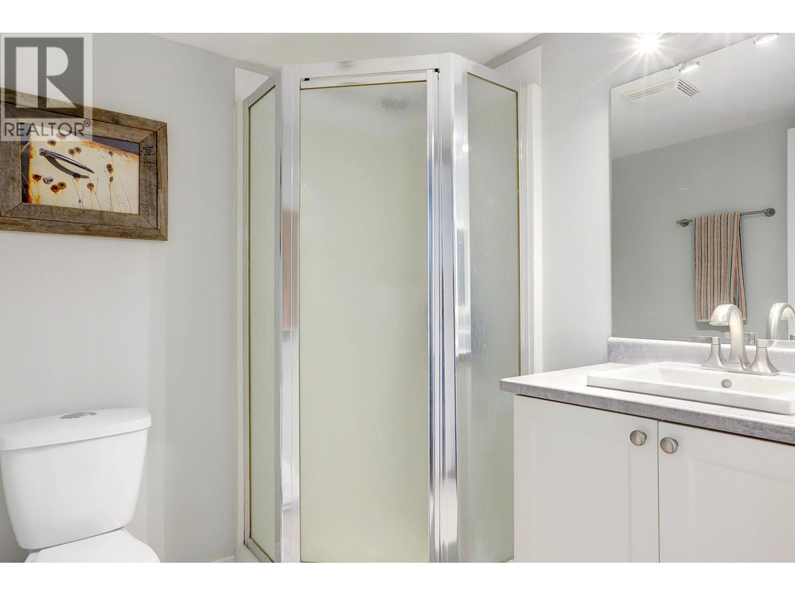 669 Houghton Road Unit# 104, Kelowna