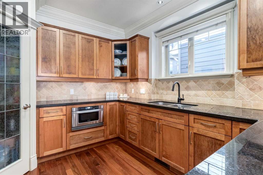 Single Family House for Sale in    Avenue NW West Hillhurst Calgary 