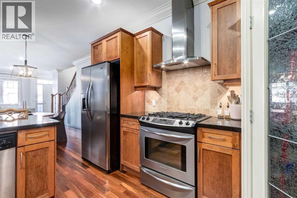 Single Family House for Sale in    Avenue NW West Hillhurst Calgary 