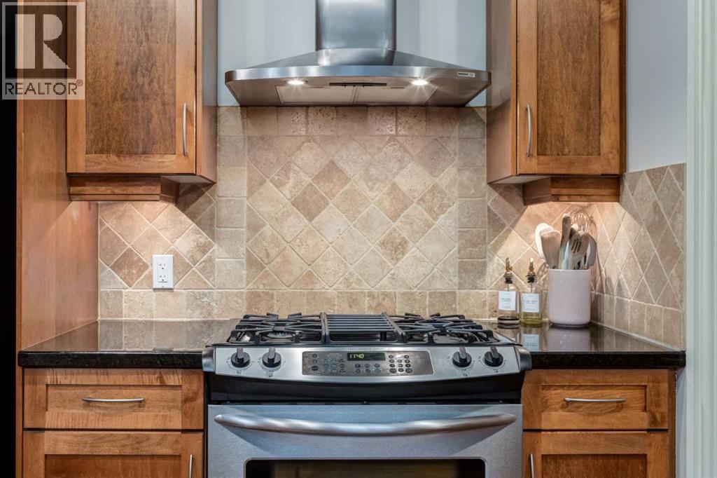 Single Family House for Sale in    Avenue NW West Hillhurst Calgary 