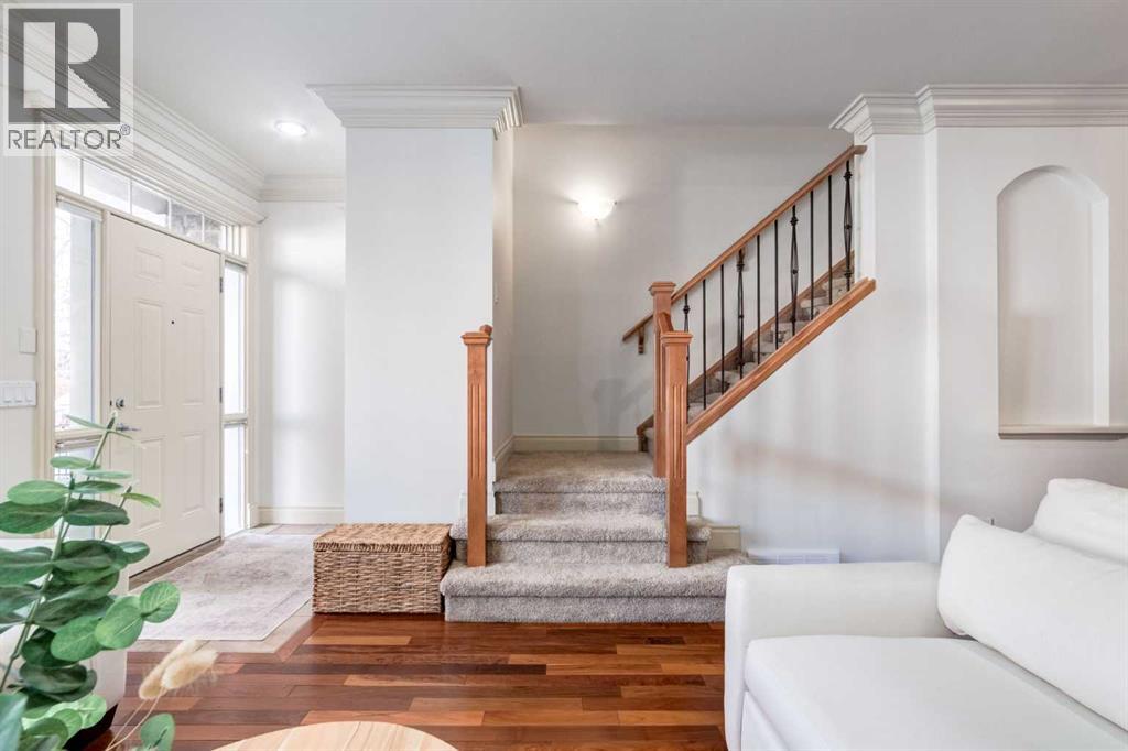 Single Family House for Sale in    Avenue NW West Hillhurst Calgary 