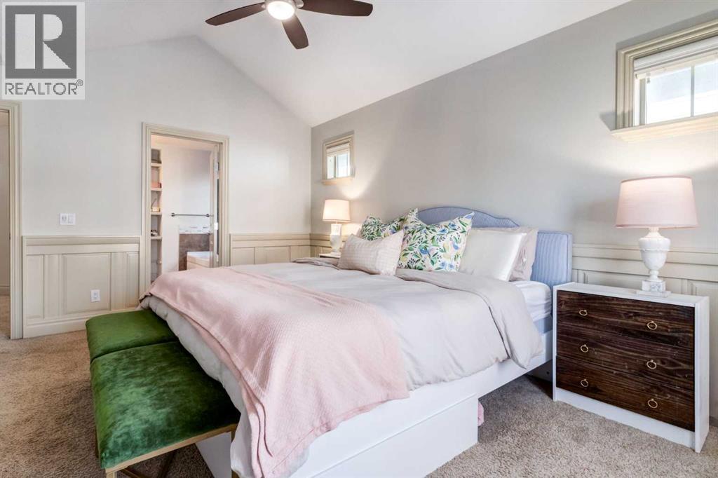 Single Family House for Sale in    Avenue NW West Hillhurst Calgary 