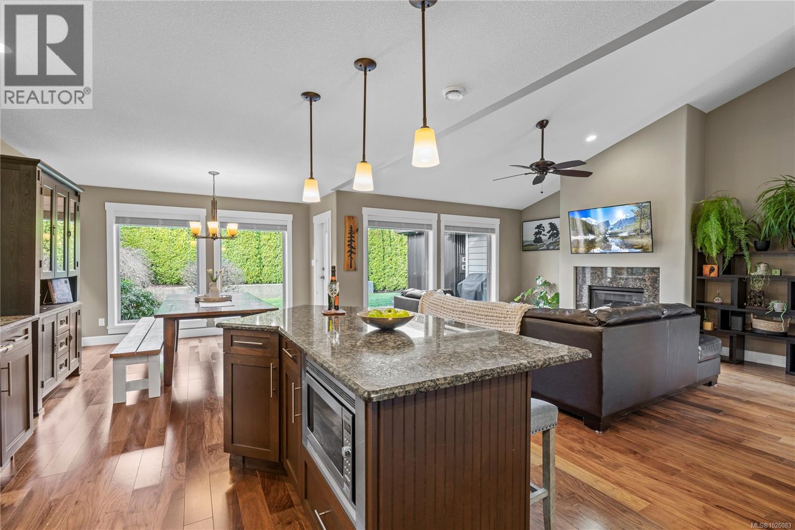 387 Kingsley St, Parksville