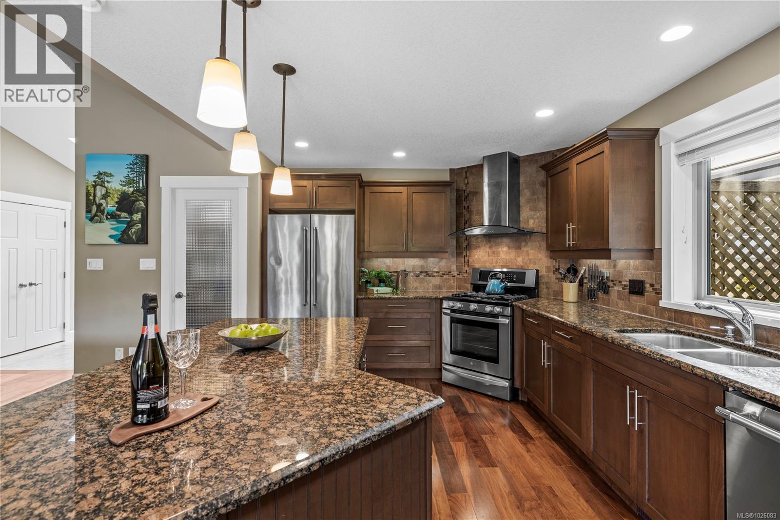 387 Kingsley St, Parksville