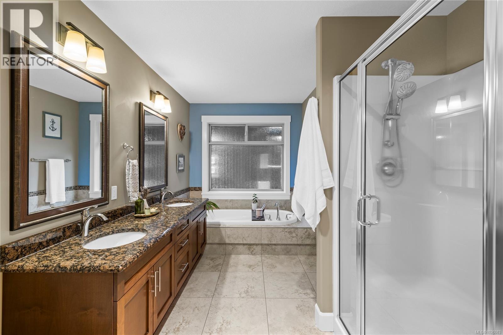 387 Kingsley St, Parksville