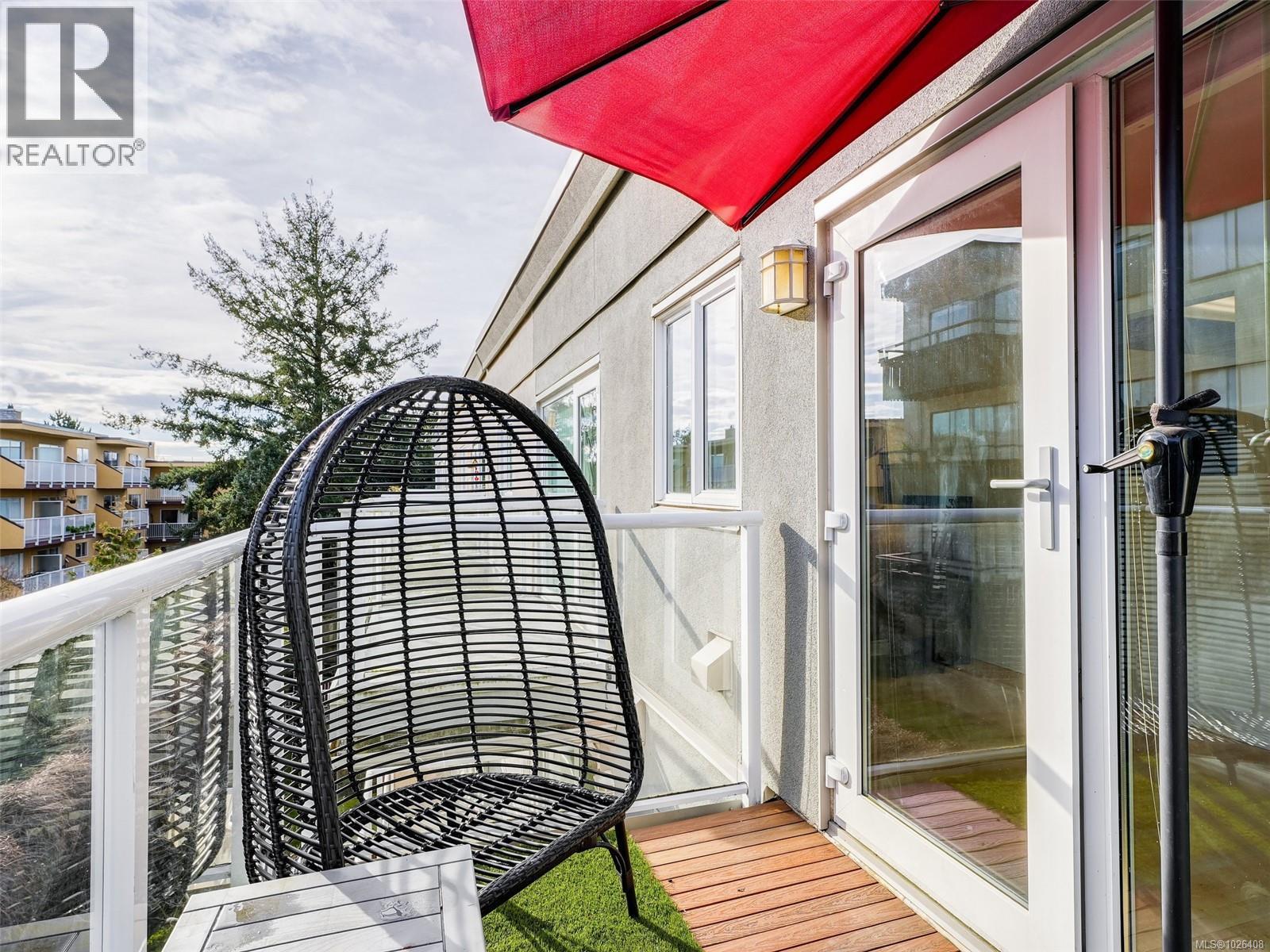 403 2647 Graham Street, Victoria