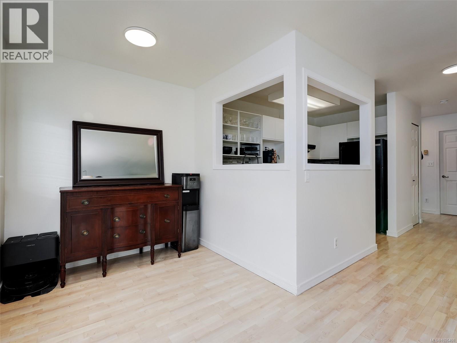 403 2647 Graham Street, Victoria