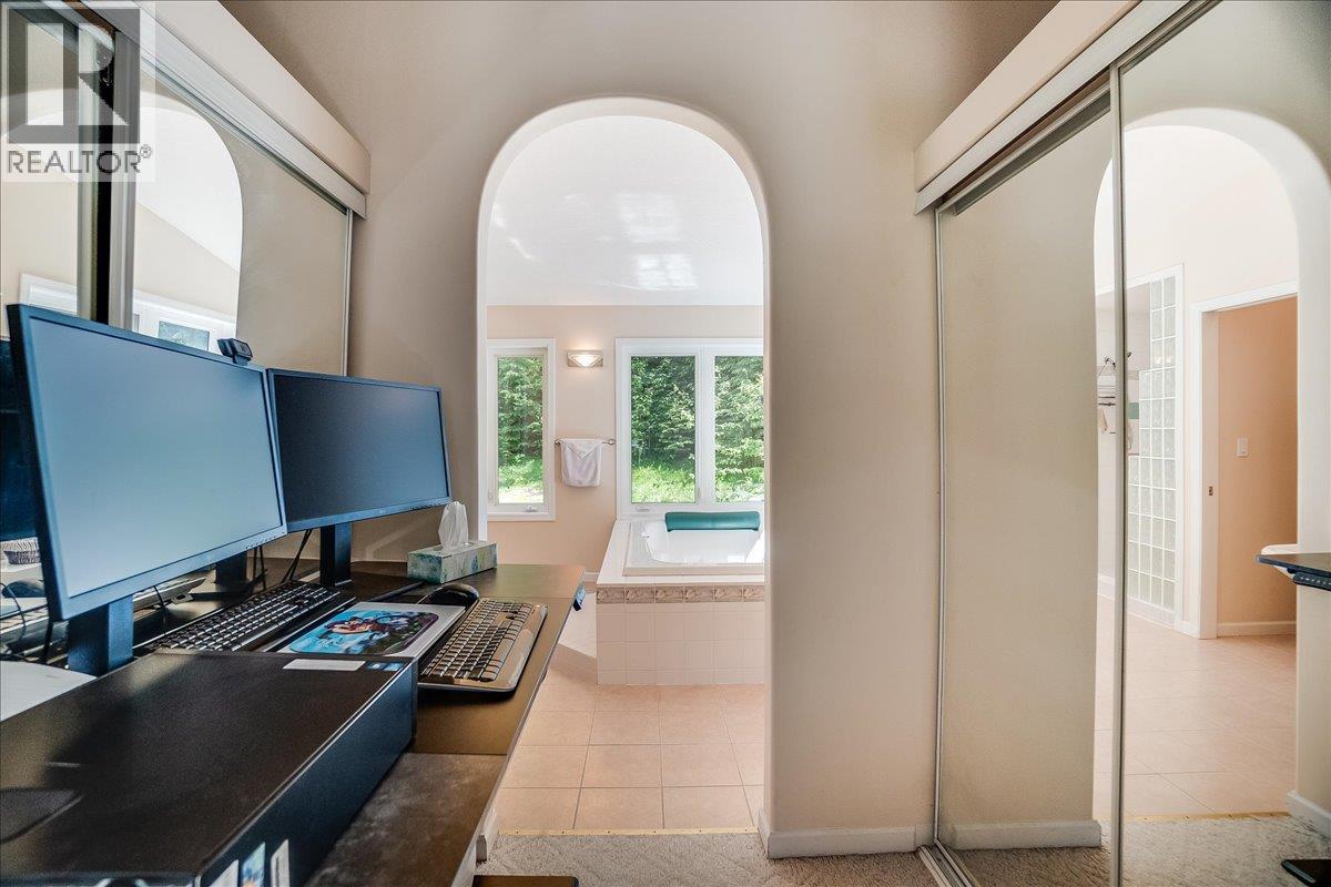 4399 Bird Creek Road - 25