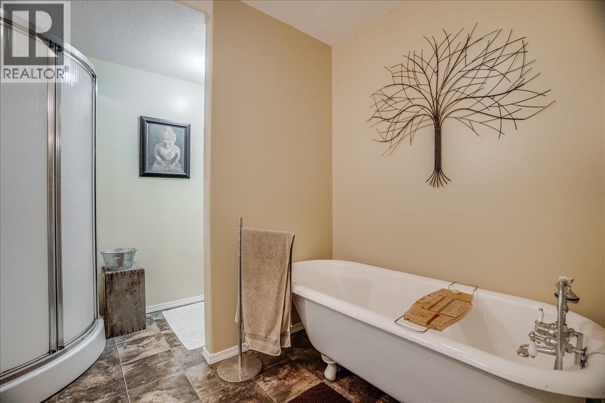 4399 Bird Creek Road - 39