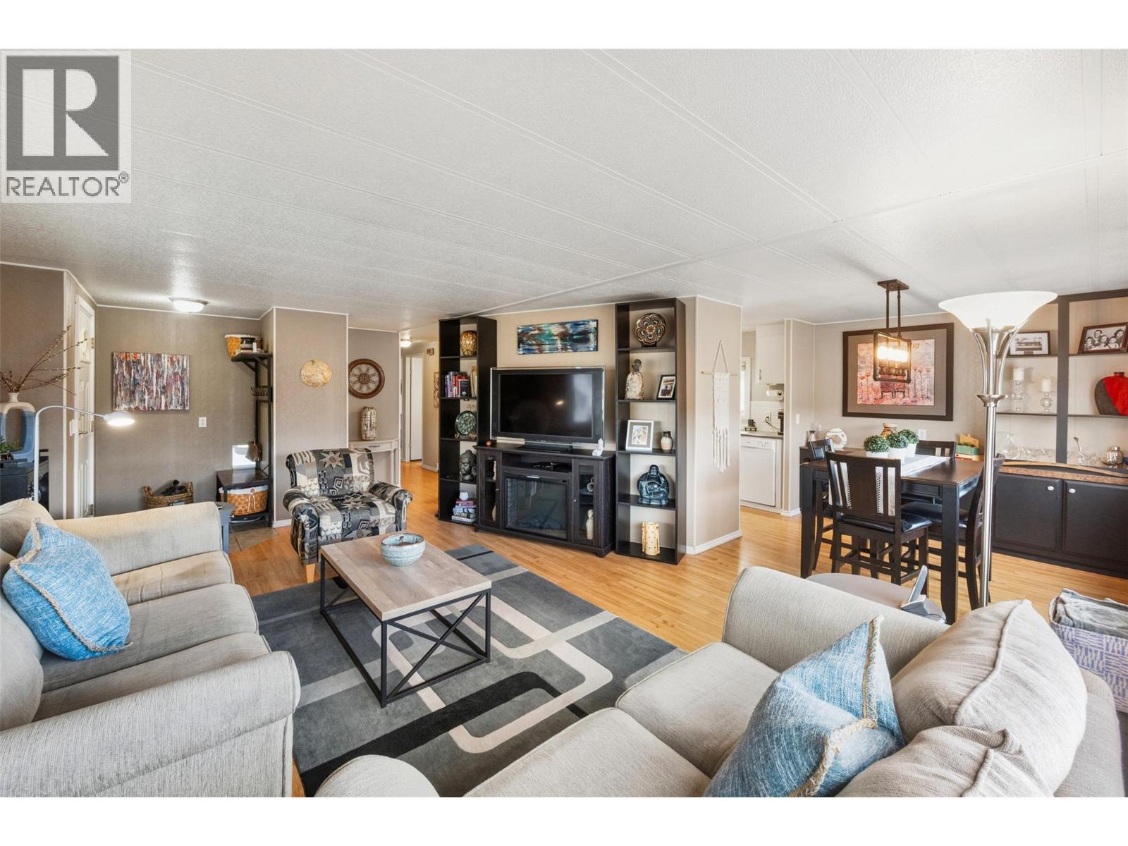 6601 Tucelnuit Drive Unit# 6, Oliver